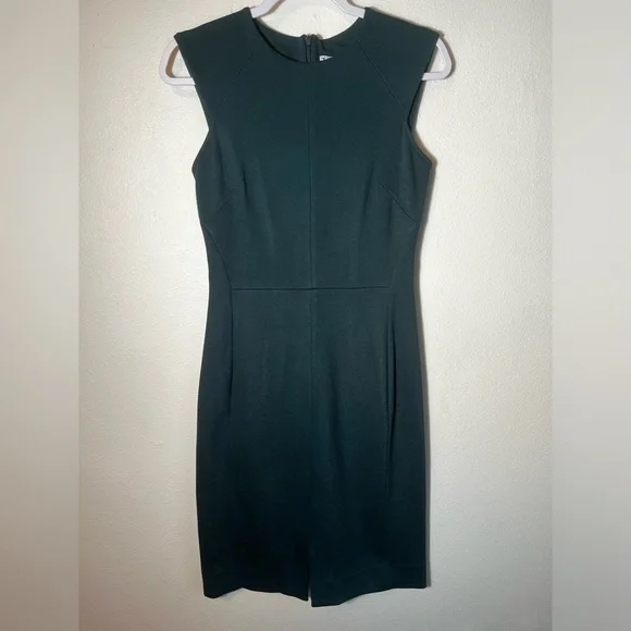 M.M LaFleur The Katie Dress—Textured Ponte in Emerald Green Size 2 - Picture 5 of 9